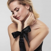 Черные ленты для связывания SILKY SENSUAL HANDCUFFS - Bijoux Indiscrets - купить с доставкой в Архангельске