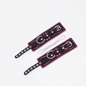 Черно-розовые кожаные наручники с розовой строчкой - Crazy Handmade - купить с доставкой в Архангельске