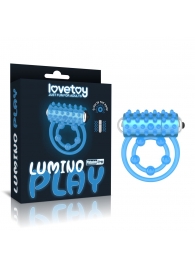 Голубое, светящееся в темноте виброкольцо Lumino Play Vibrating Penis Ring - Lovetoy - в Архангельске купить с доставкой