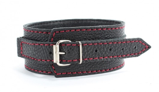 Черный ошейник из натуральной кожи с красной строчкой и заклепками - БДСМ Арсенал - купить с доставкой в Архангельске