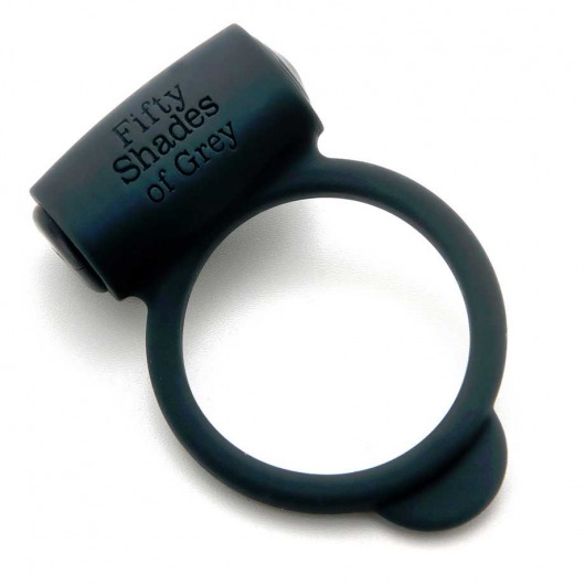 Темно-серое эрекционное кольцо Vibrating Love Ring с вибрацией - Fifty Shades of Grey - в Архангельске купить с доставкой