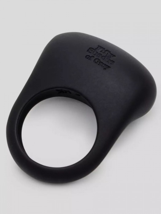 Черное эрекционное виброкольцо Sensation Rechargeable Vibrating Love Ring - Fifty Shades of Grey - в Архангельске купить с доставкой