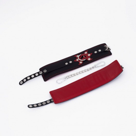 Черные кожаные оковы с красным декором и строчкой - Crazy Handmade - купить с доставкой в Архангельске